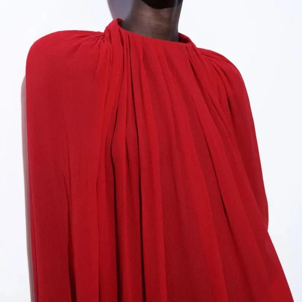 COS Atelier. The Crinkled Silk-Chiffon Silk Blouse. Brand New. Retail Price:$225 - Picture 15 of 16